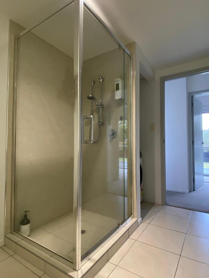 Modern Beach Apartment With Pool & Location Mount Maunganui Exterior photo