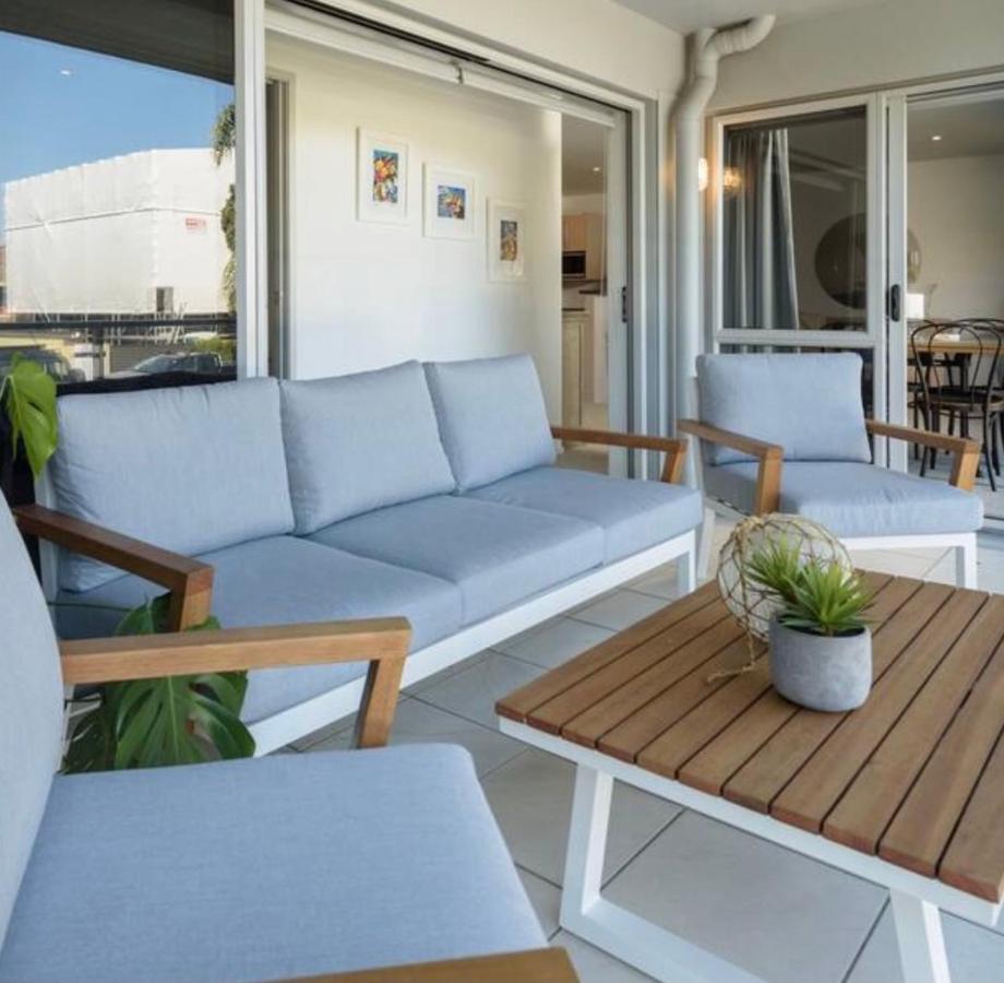 Modern Beach Apartment With Pool & Location Mount Maunganui Exterior photo